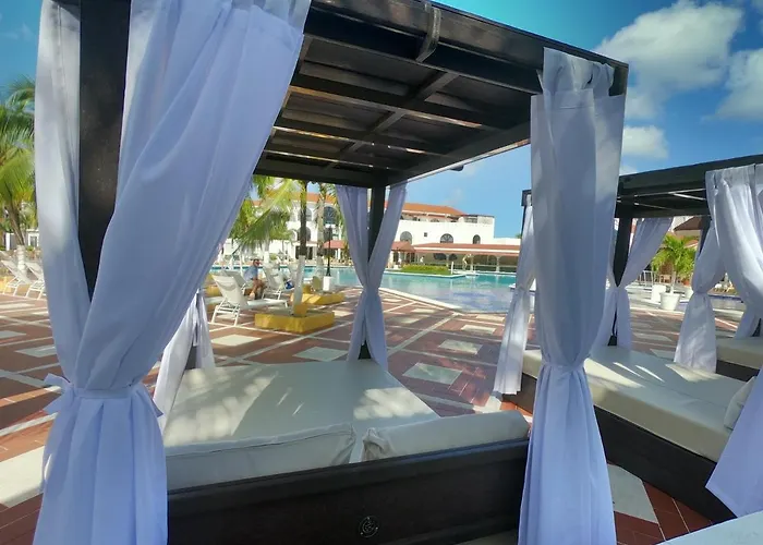 & Hotel 4*