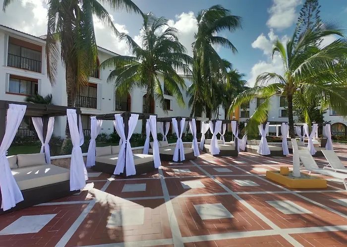 & 4* Cozumel